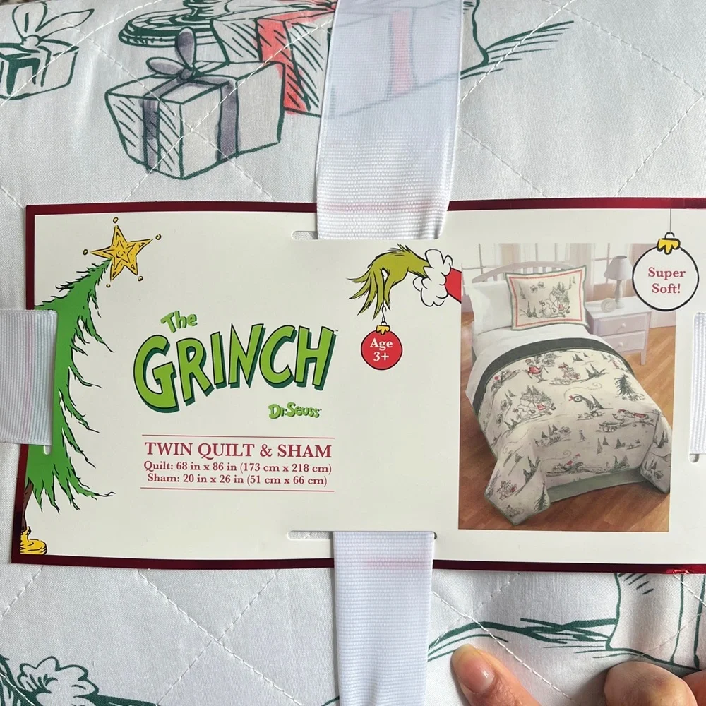 The grinch Twin Quilt & Sham Set